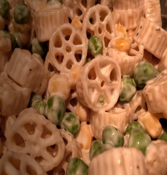 Pasta Salad with Peas and Corn