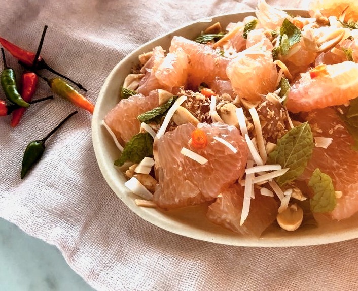 Pomelo Salad with Peanuts, Mint, and Chile